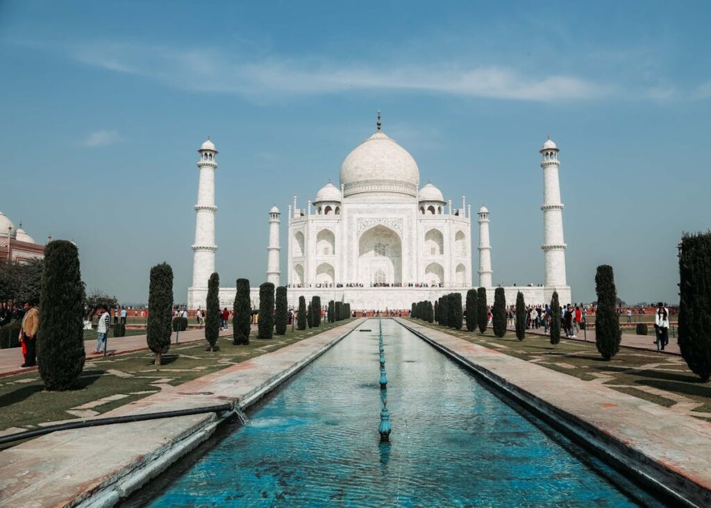 pexels-maahidphotos-3881104