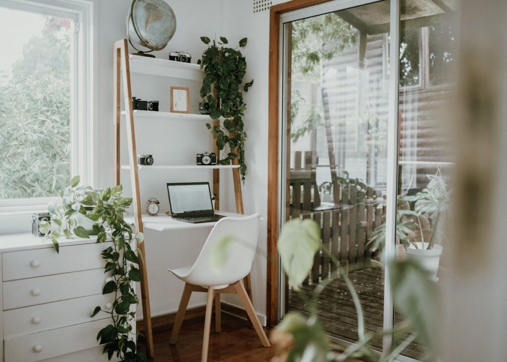 pexels-taryn-elliott-9565967